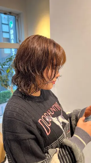 ミディアム カラー パーマ シミズ リホのヘアスタイル