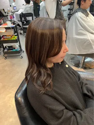 セミロング 韓国系/ダブルカラー /トグチリンカのヘアスタイル