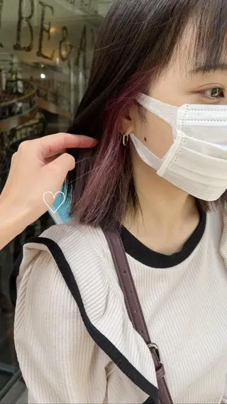 ミディアム カラー モモカ/ハイトーン /バレイヤージュのヘアスタイル