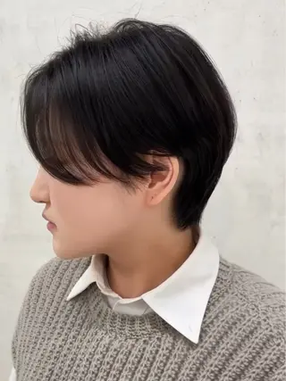 ショート ボブカット 透明感カラー縮毛矯正のヘアスタイル