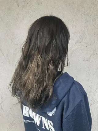 セミロング カラー merc. 福田茜のヘアスタイル