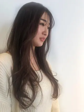 ロング カラー 柳下 涼のヘアスタイル