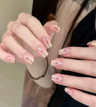 ネイル ここに ネイルサロンのネイルデザイン