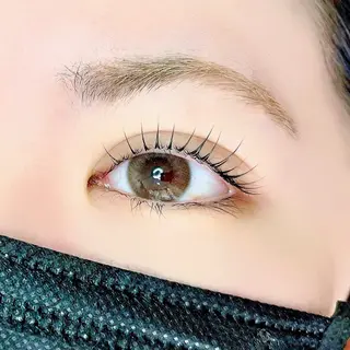 マツエク・マツパ Bella Luna所属・〖那覇/ベラルーナ〗 sanaの眉毛・アイブロウイメージ