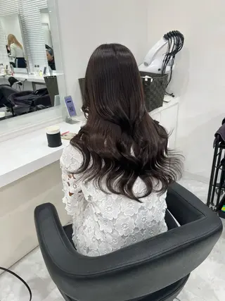 ロング カラー オリーブカラー🫒 レイヤーカット✂︎のヘアスタイル