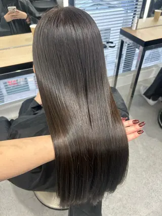 ロング カラー YUKA🤍ベージュ /ミルクティーのヘアスタイル