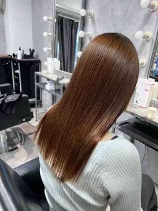カラー TOMONA👑 ミルクティーレイヤーのヘアスタイル