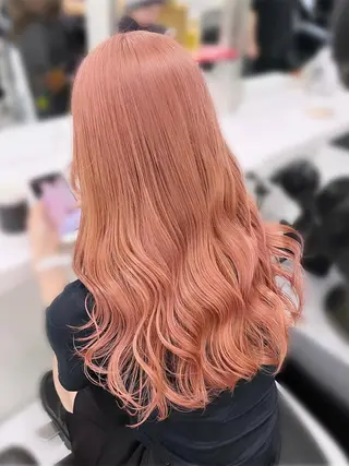 ロング カラー ヘアアレンジ 🫧うる艶トレンド 🫧透明感カラーのヘアスタイル