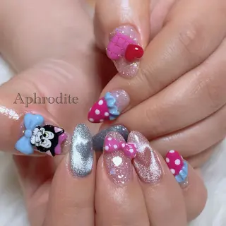 ネイル Aphrodite パラジェル認定サロンのネイルデザイン