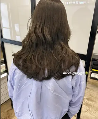 セミロング カラー レア渋谷所属・オリーブベージュ きょうかのヘアスタイル