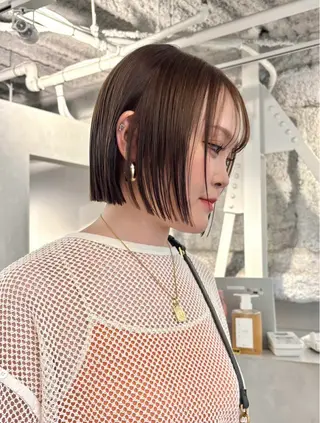 ショート 切りっぱなしボブ🎀 インナーカラーAmiのヘアスタイル