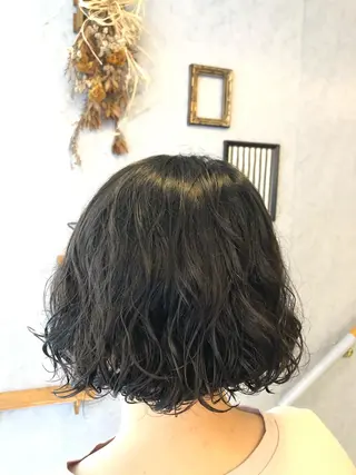 ショート パーマ 本多 美羽のヘアスタイル