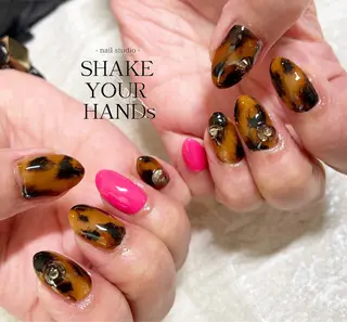 ネイル ネイルスタジオ シェイクユアハンズのネイルデザイン