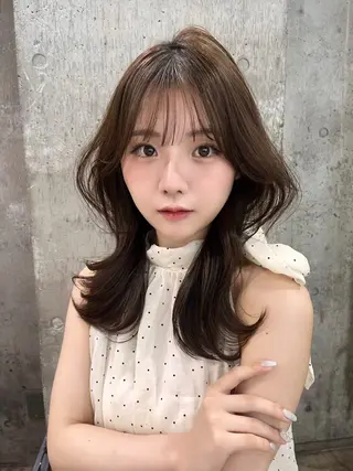 カラー ユイ🎀透明感カラー 耳つぼジュエリーのヘアスタイル