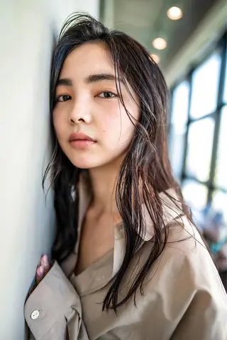 ミディアム カラー 🉐レイヤー/塩見 弘樹🉐渋谷のヘアスタイル