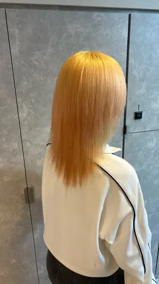 ミディアム カラー ガルボヘアー名古屋所属・髪型整形美容師/ タケトのヘアスタイル