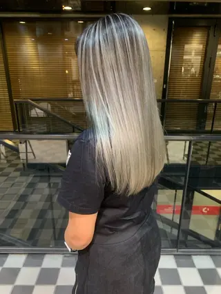 ロング カラー 🌺KANA🇺🇸 海外トレンドヘアのヘアスタイル