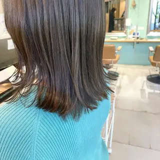 ミディアム カラー スナコザワ レナのヘアスタイル