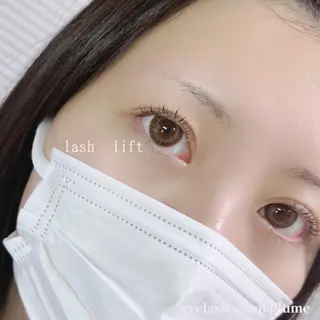 マツエク・マツパ まつ毛、毛穴ケア 専門サロンPlumeのマツエク・マツパデザイン