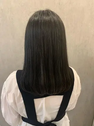 ロング カラー 吉田 美優のヘアスタイル