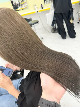 ロング カラー ヘアアレンジ ☁️縮毛矯正✖️ 赤み消し☁️りくのヘアスタイル