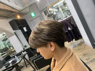 ショート HAIR SALON M Fe's 池袋所属・池袋ハイトーン/ ブリーチ/増田 雄太のヘアスタイル
