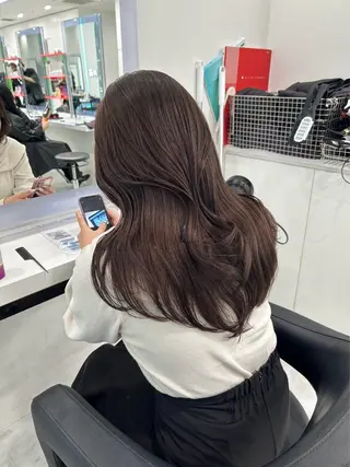 ロング カラー ヘアアレンジ トレンドモテカラー 🩷色落ちまで可愛くのヘアスタイル