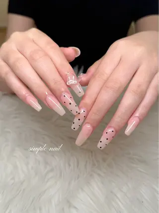 ネイル UnFLAIR 麻布十番店🧸NAOのネイルデザイン