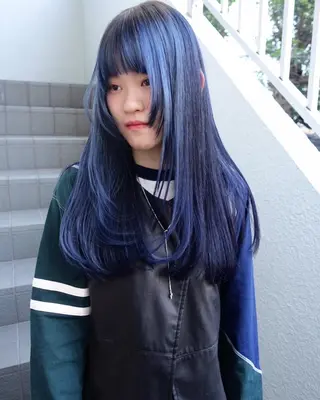 ロング カラー 高発色ブリーチ/ ハイレイヤー🪽aiのヘアスタイル