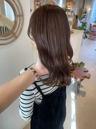 カラー 廣田 真依のヘアスタイル