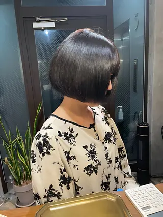 ショート カラー saya 🧸 カット/縮毛矯正のヘアスタイル