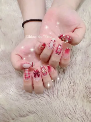 ネイル Ribbon de Tiara MAKIのネイルデザイン