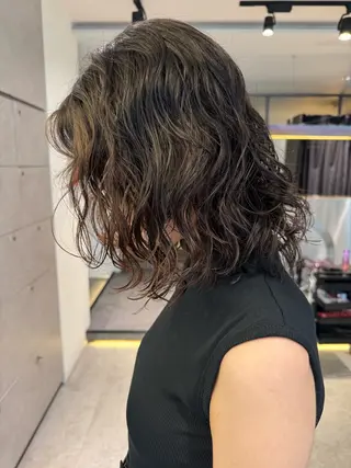 ミディアム パーマ Qin shaire salon 原宿所属・🌿パーマ/ボブ/ レイヤー/Mikiのヘアスタイル