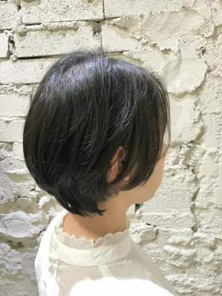 ショート パーマ レイヤー/韓国 ハイトーン興津史弥のヘアスタイル