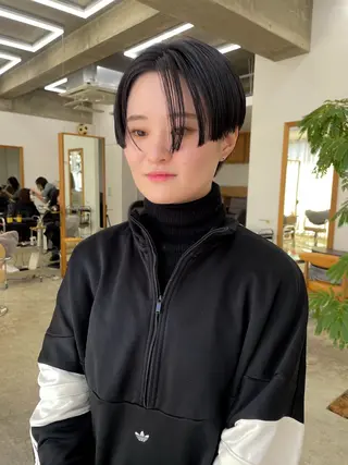 ショート カラー パーマ/レイヤー 岩山丈一郎のヘアスタイル