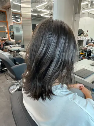 ロング カラー いとう このみのヘアスタイル