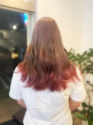 カラー G.O.A.T hair所属・Karen ✂︎GOAThairのヘアスタイル