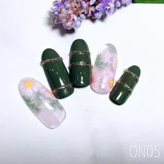 ネイル 園 寛子 （ネイリスト）のネイルデザイン