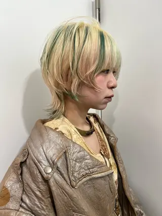 セミロング 💥ウルフカット デザインあんな💥のヘアスタイル