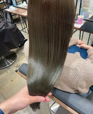 ロング カラーモデル🪄/ 艶カラー/フミナのヘアスタイル