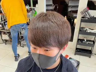 ミディアム カラー メンズ ブリーチ特化 ハイトーンRYOYAのヘアスタイル