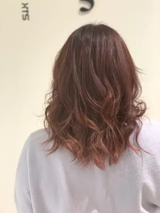 セミロング カラー 松吉 純平のヘアスタイル