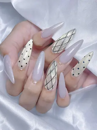ネイル LEELA NAIL STUDIO所属・LEELA NAIL STUDIOのネイルデザイン