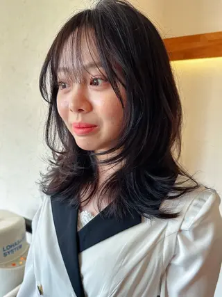 ミディアム 梅田 illfrere 所属・イルフレール ryuのヘアスタイル