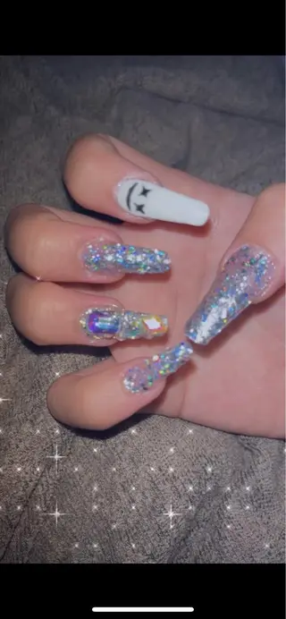 ネイル nail.salon .Reversalのネイルデザイン