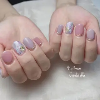 ネイル Nailroom. Cinderellaのネイルデザイン