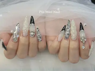 ロング Pio Mielのネイルデザイン