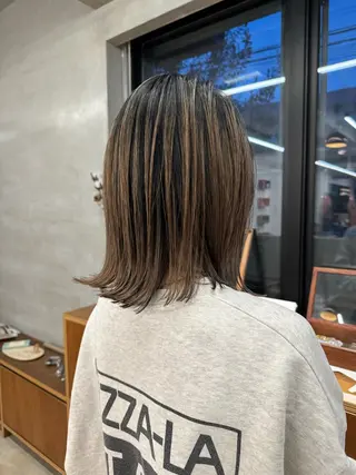 ミディアム 鶴井 美空のヘアスタイル