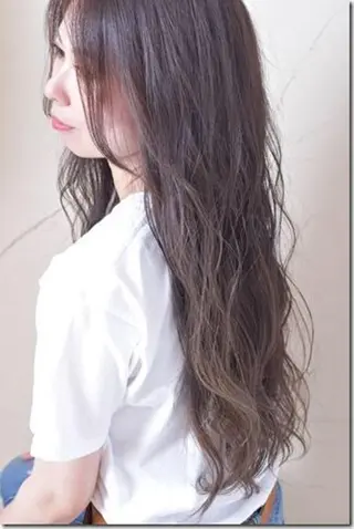 ロング カラー Ichimura yurieのヘアスタイル