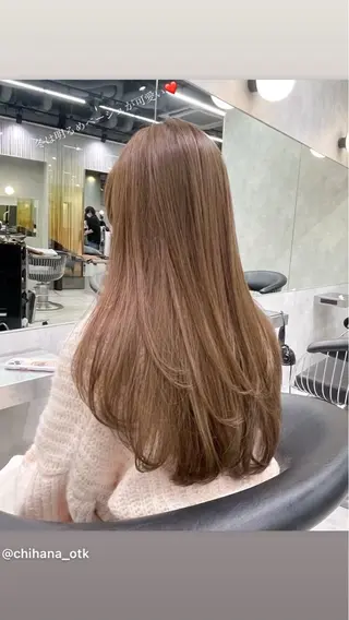 ロング カラー 🌷ハイライト /tomomi🌷のヘアスタイル